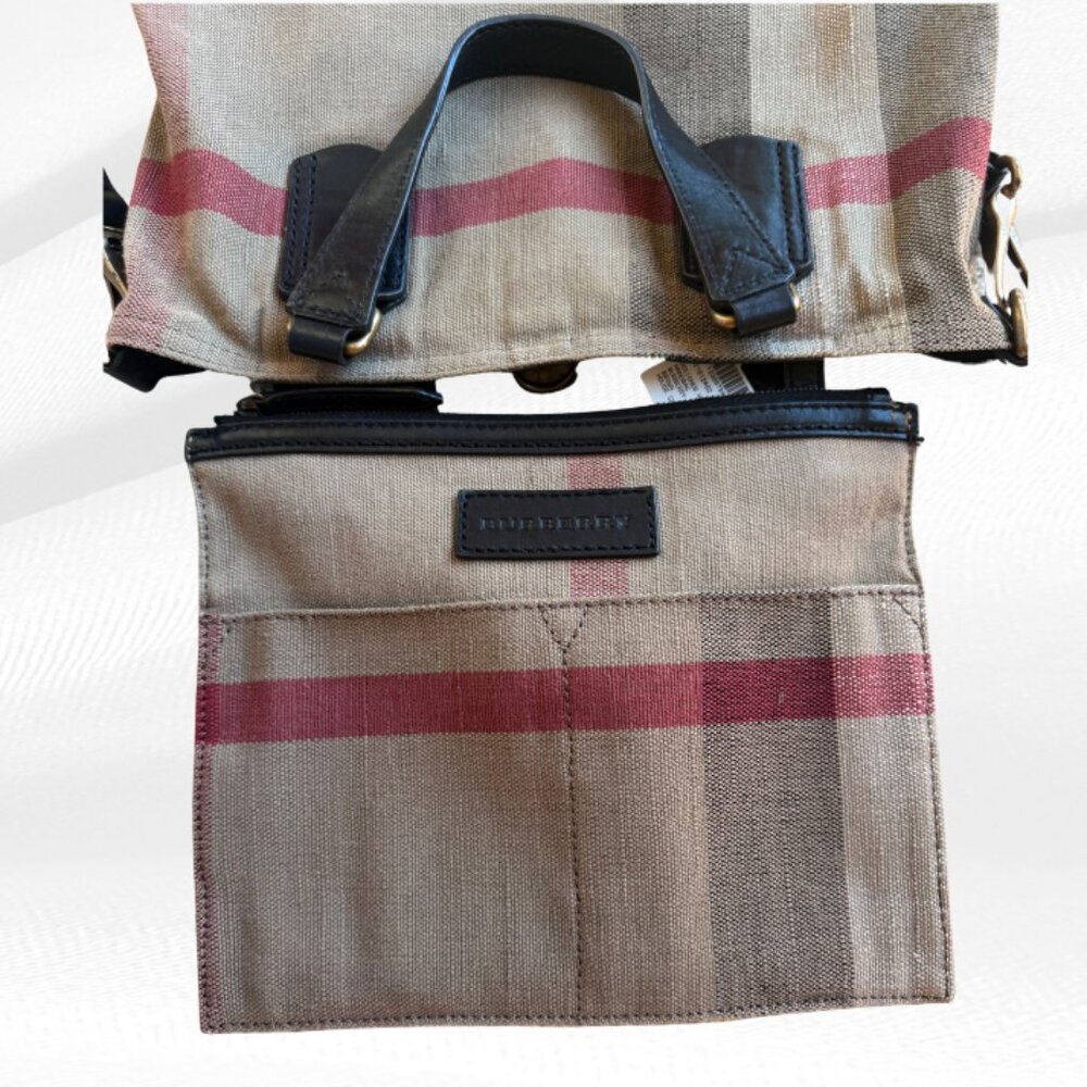 Burberry House Check Canvas and Leather Tottenham Tote Bag Pre-Owned - Picture 14 of 17